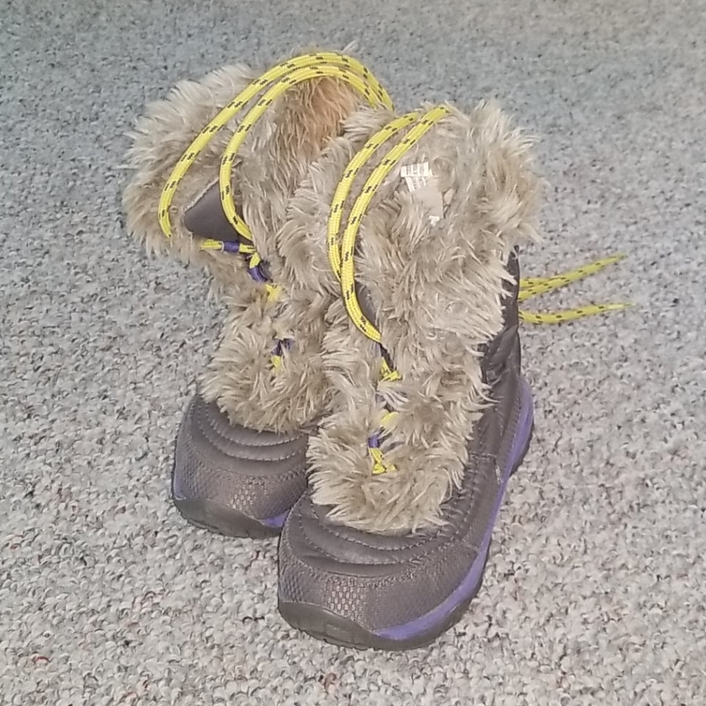 North face Furry snow boots